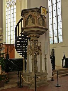 img0098Pulpit